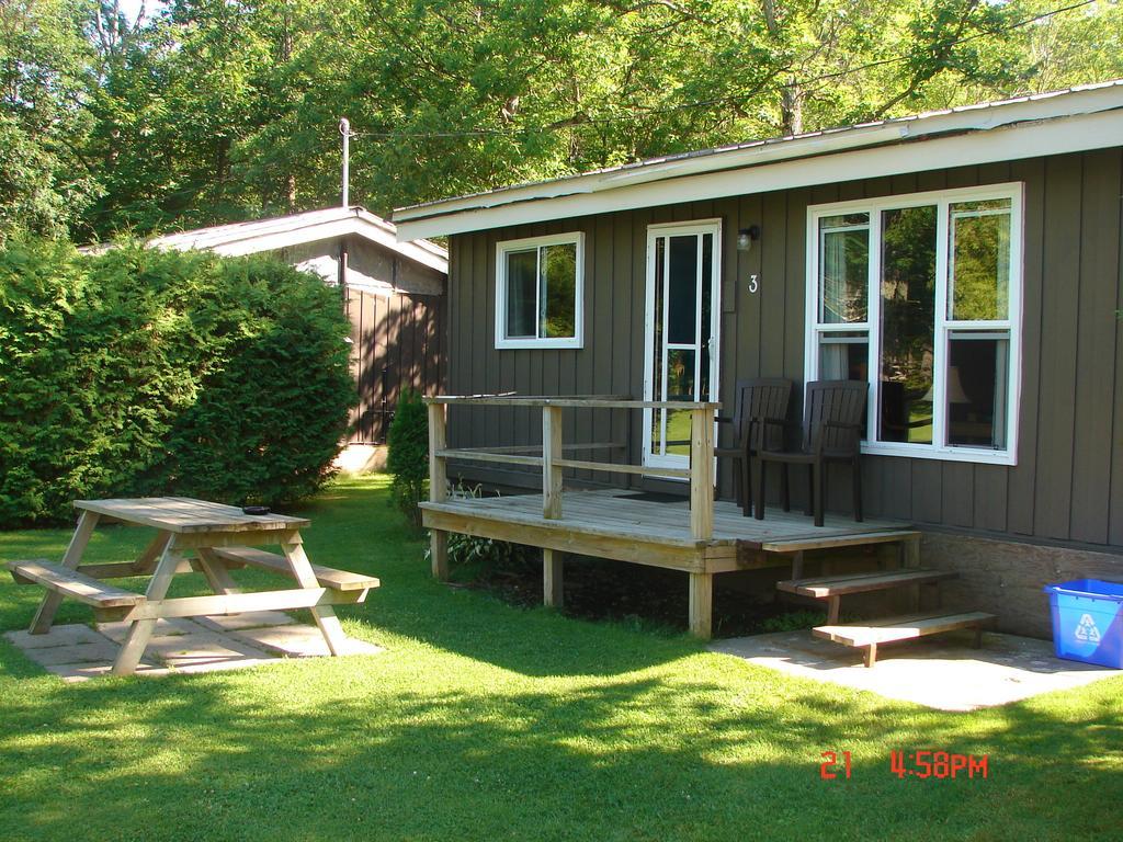 Sunnylea Resort Port Severn 객실 사진